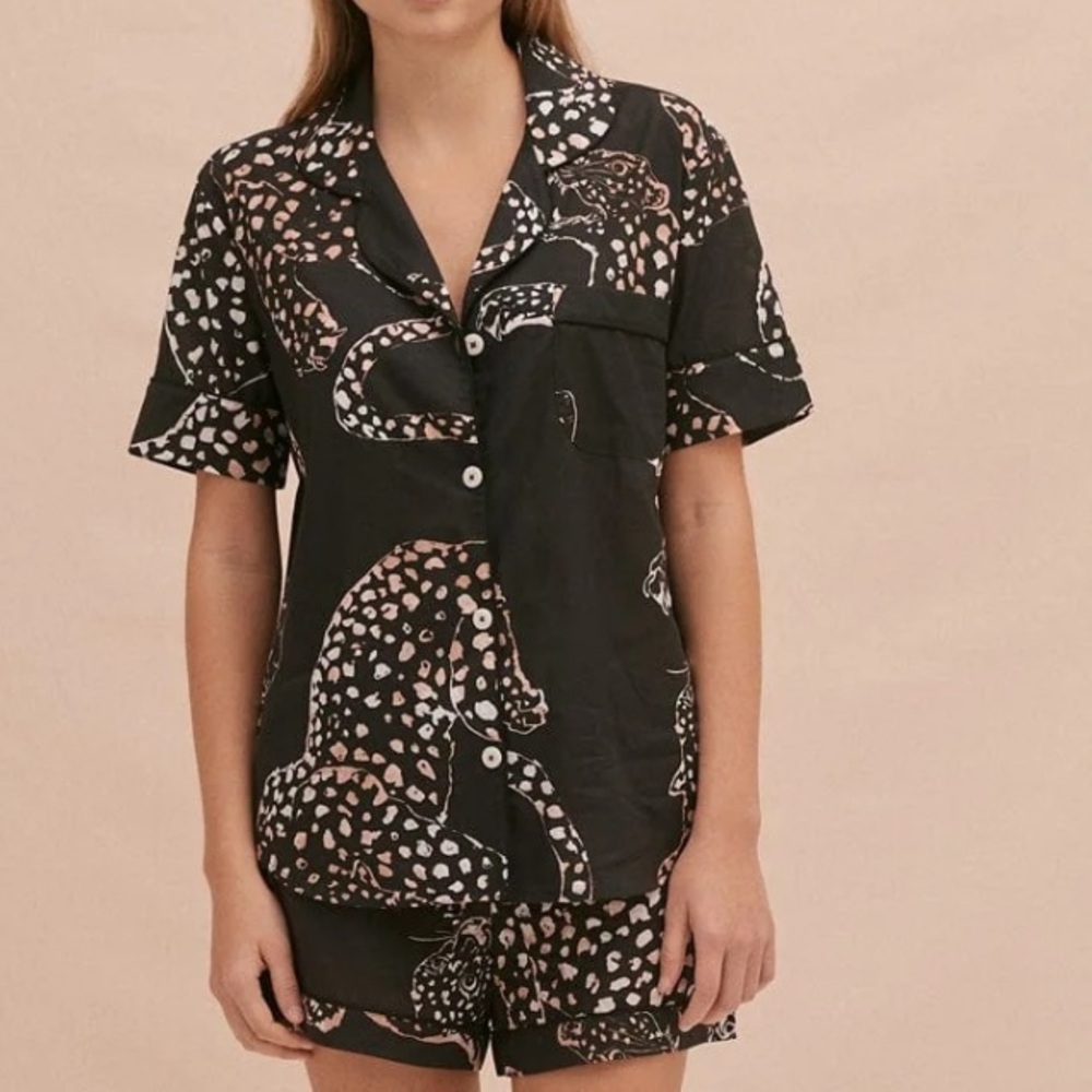 Desmond & Dempsey Jag Pajama Set